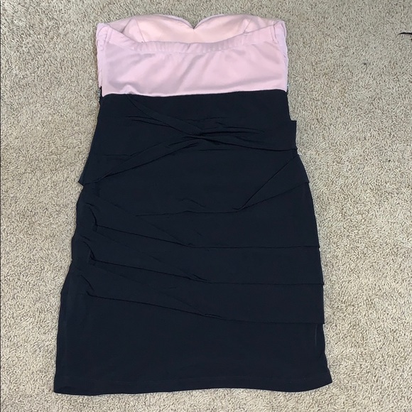 Dress - Picture 3 of 4